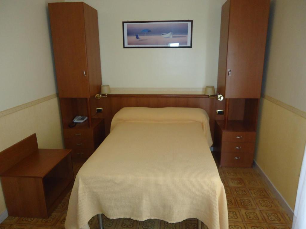 Hotel Riviera Trani Camera foto