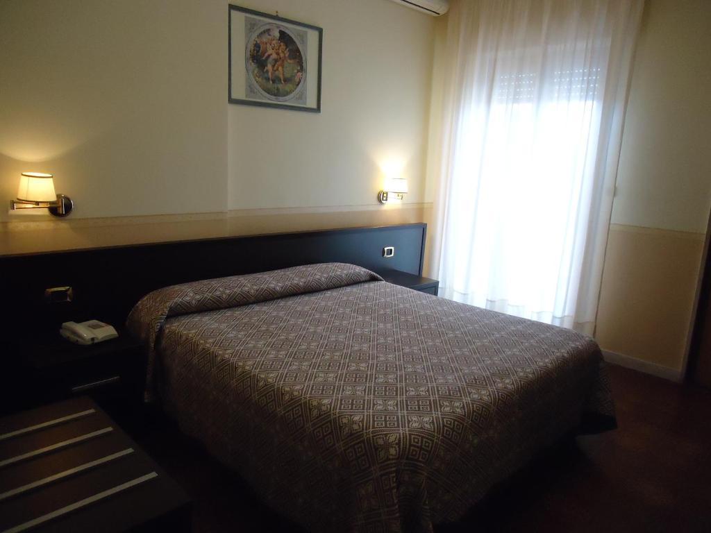 Hotel Riviera Trani Esterno foto